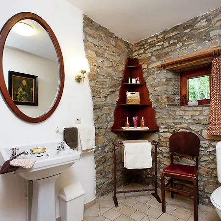 Dom wakacyjny Cozy In Hubermont Near Town Center La-Roche-en-Ardenne