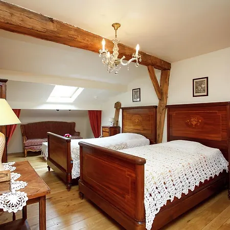 Cozy In Hubermont Near Town Center *
